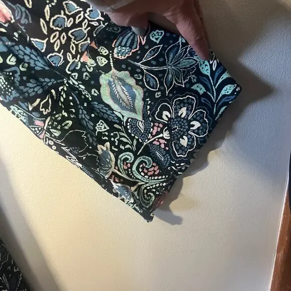 Torrid Tunic Blouse Black Blue Dark Floral Boho Tassel Tie Vacation Gauze 1X - Picture 3 of 7